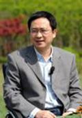 呂錦標(biāo)，保利協(xié)鑫能源控股有限公司執(zhí)行總裁特別助理、江蘇中能硅業(yè)科技發(fā)展有限公司副總經(jīng)理