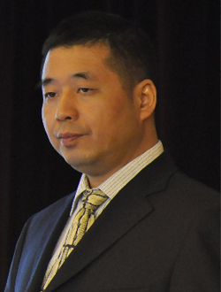 閻振國 